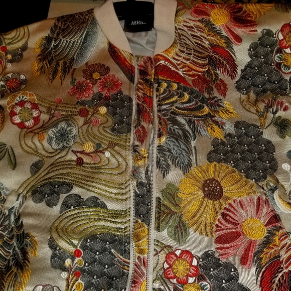 Bomber Jacket - Picture 1 of 2